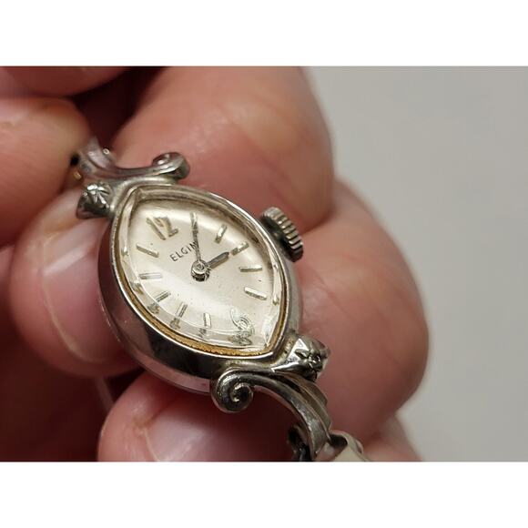 Vintage 10K GP & Diamond Lady Elgin Woman’s Watch 17 Jewels 4987 YLB - Working main image 9
